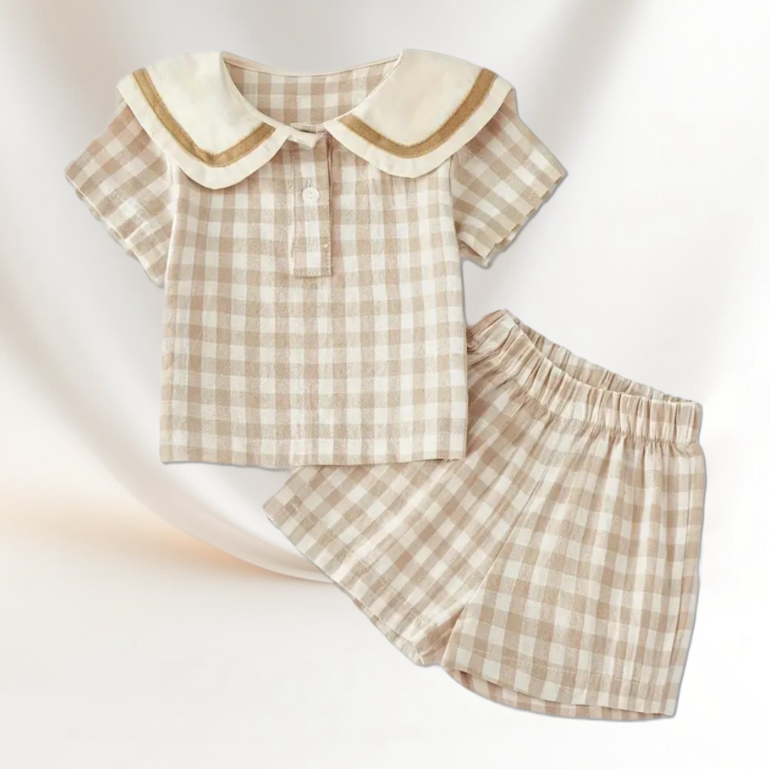 The elegant boy checkered set