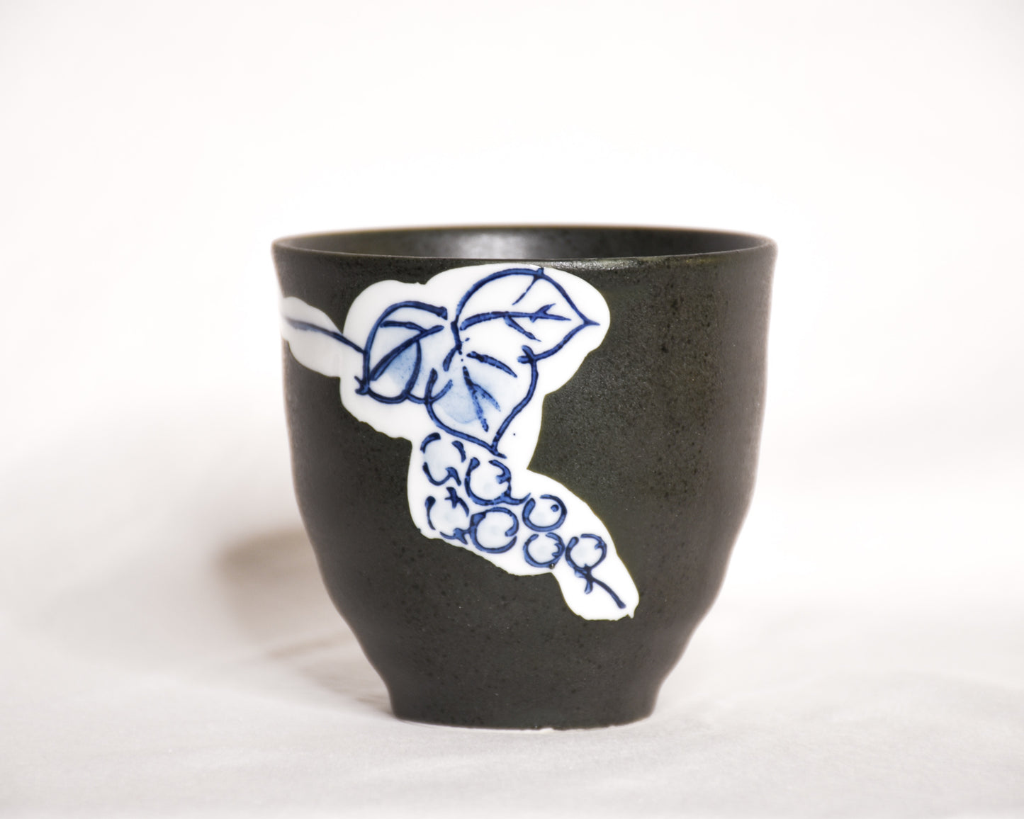 BLUE VINES CERAMIC CUP