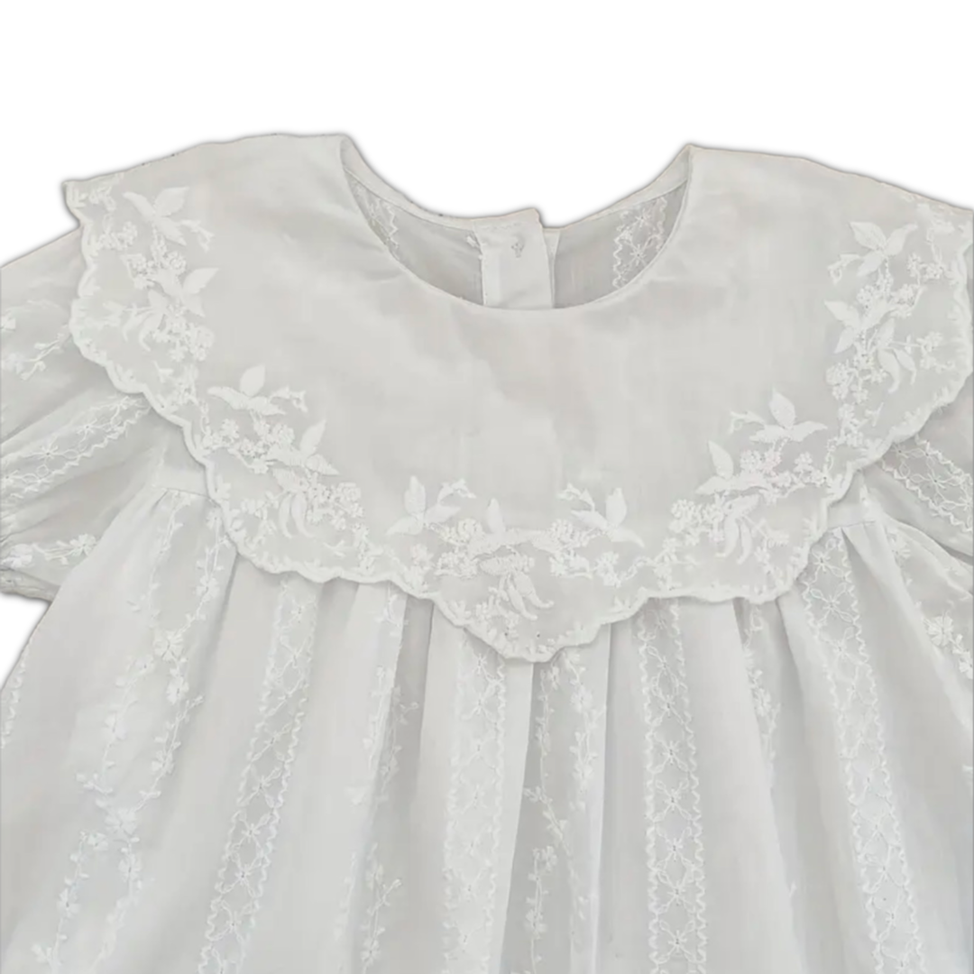 فستان أميرة أبيض